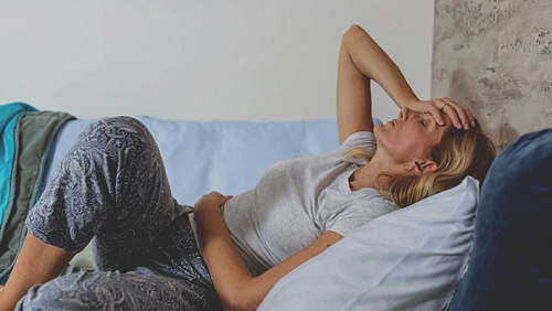 Скудные месячные и боль внизу живота